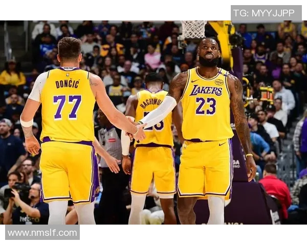 2018年3月4日湖人与马刺激战回顾:精彩瞬间与精彩表现的对决 2018年3月4日湖人与马刺激战回顾:精彩瞬间与精彩表现的对决